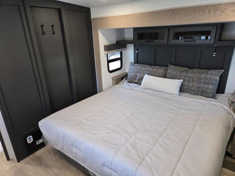 2026 Forest River Rockwood Signature Fifth Wheel R, $ 74,990