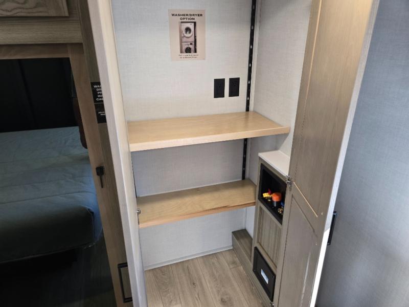 2026 Forest River Rockwood Signature Fifth Wheel R, $ 74,990