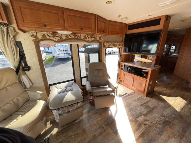 2008 Thor Motor Coach Windsport 36F, $ 44,990