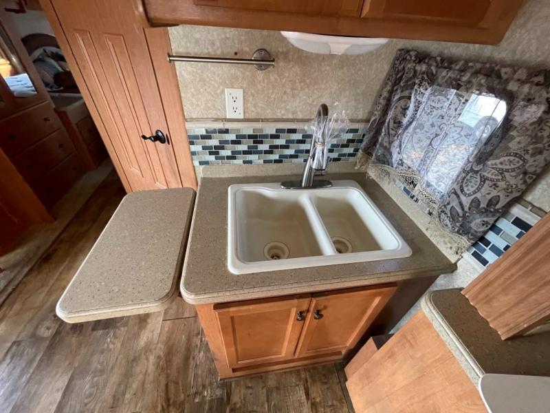 2008 Thor Motor Coach Windsport 36F, $ 44,990