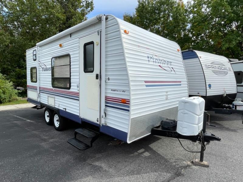 2004 Fleetwood Pioneer 18T6, $ 8,998