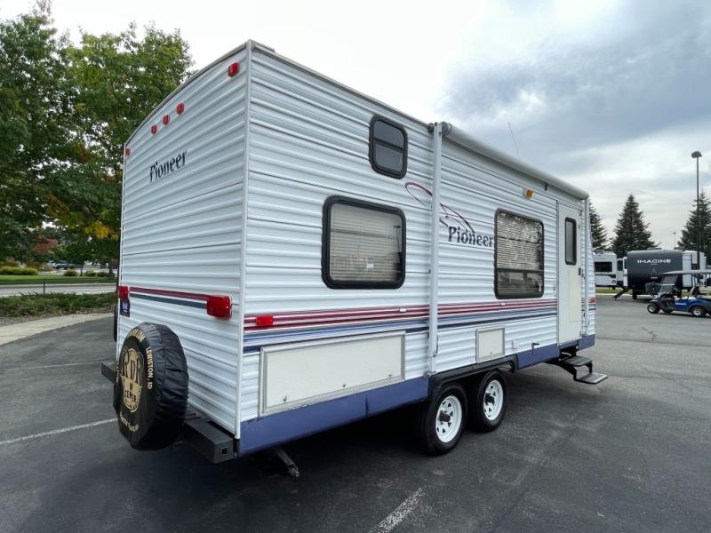 2004 Fleetwood Pioneer 18T6, $ 8,998