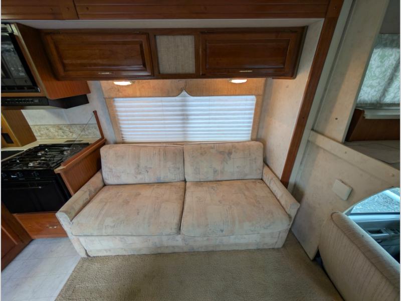 2000 Winnebago Minnie Winnie 30V, $ 18,990