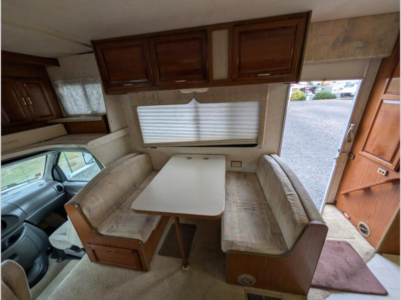 2000 Winnebago Minnie Winnie 30V, $ 18,990