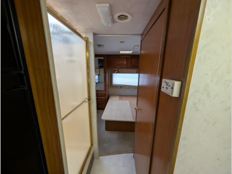 2000 Winnebago Minnie Winnie 30V, $ 18,990