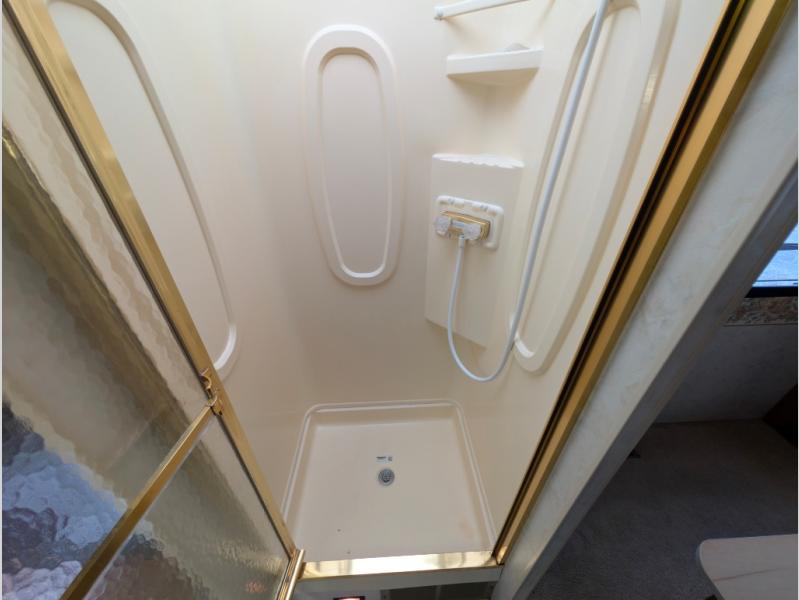 2000 Winnebago Minnie Winnie 30V, $ 18,990