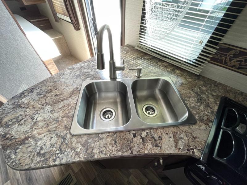 2016 Keystone Cougar 28RBSWE, $ 24,990