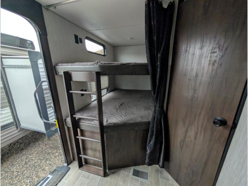 2021 Forest River Cherokee Grey Wolf 264DBH, $ 21,998