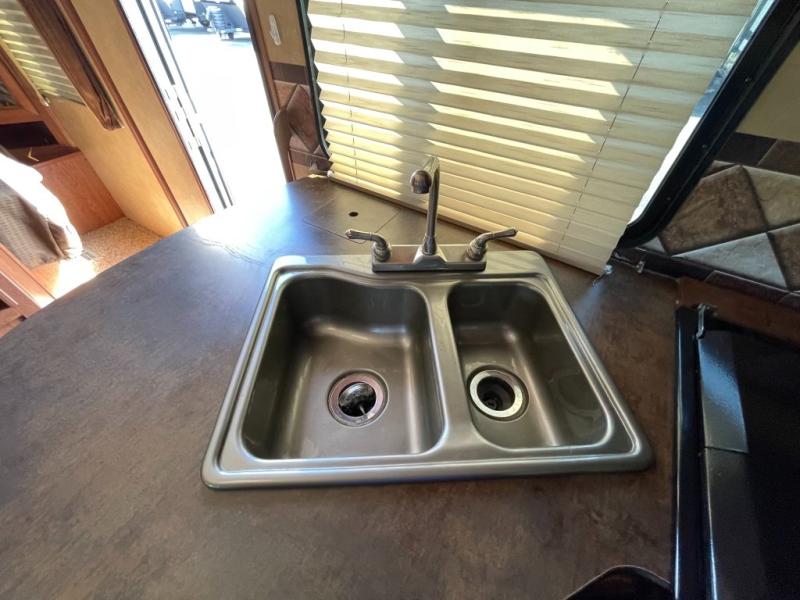 2014 Forest River Wildcat 26FBS, $ 19,998
