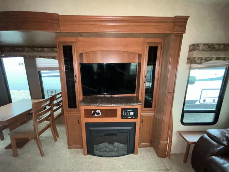 2014 Forest River Sandpiper 356RL, $ 24,995