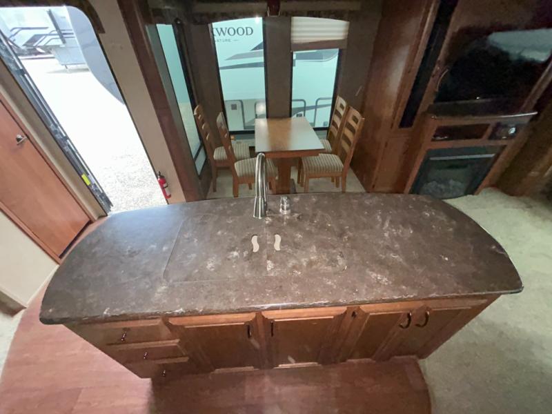 2014 Forest River Sandpiper 356RL, $ 24,995