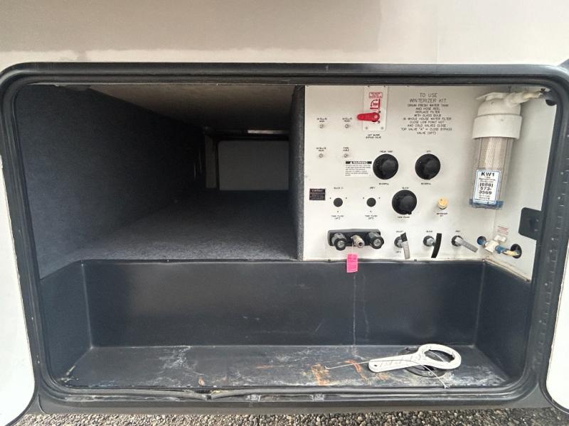 2014 Forest River Sandpiper 356RL, $ 24,995