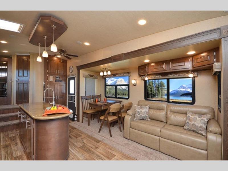 2020 Northwood Arctic Fox Grande Ronde 35-5Z, $ 49,990