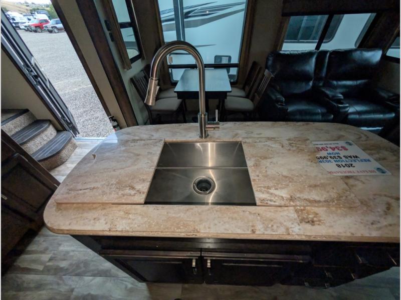 2018 Grand Design Reflection 303RLS, $ 34,995