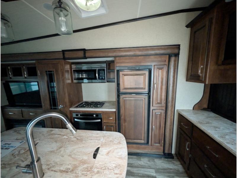 2018 Grand Design Reflection 303RLS, $ 34,995