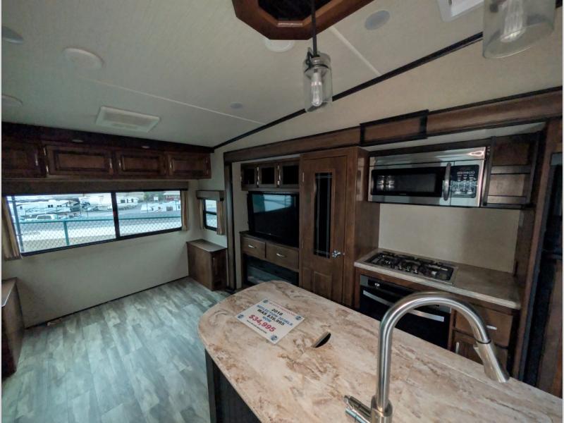 2018 Grand Design Reflection 303RLS, $ 34,995