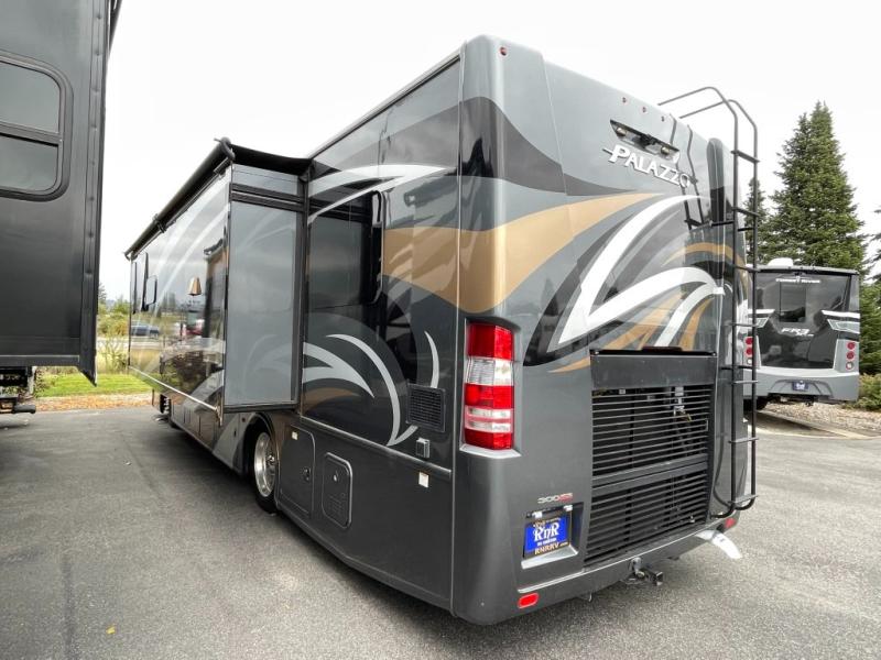 2019 Thor Motor Coach Palazzo 33.2, $ 99,990