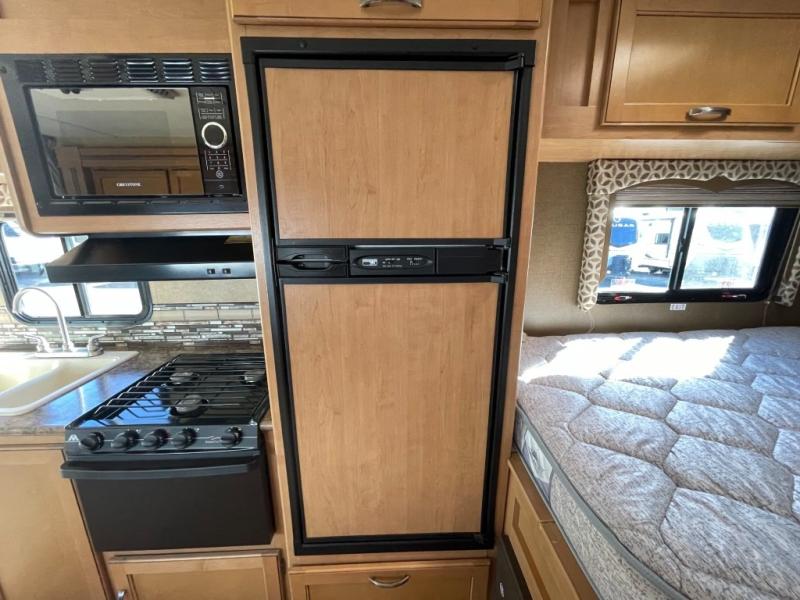 2016 Thor Motor Coach Four Winds 24C, $ 39,990