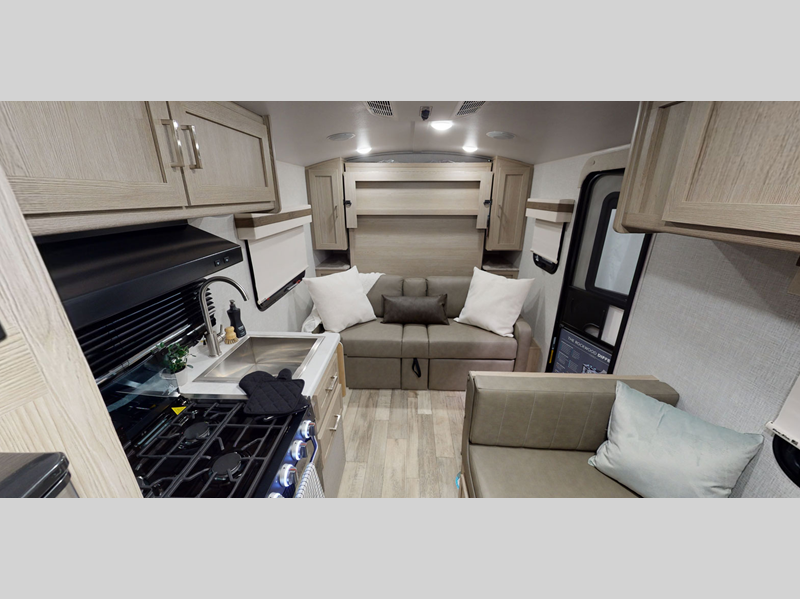 2023 Forest River Rockwood Geo Pro G19FD, $ 22,998