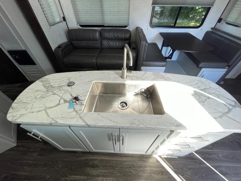 2021 Keystone Bullet (East) 330BHS, $ 37,990