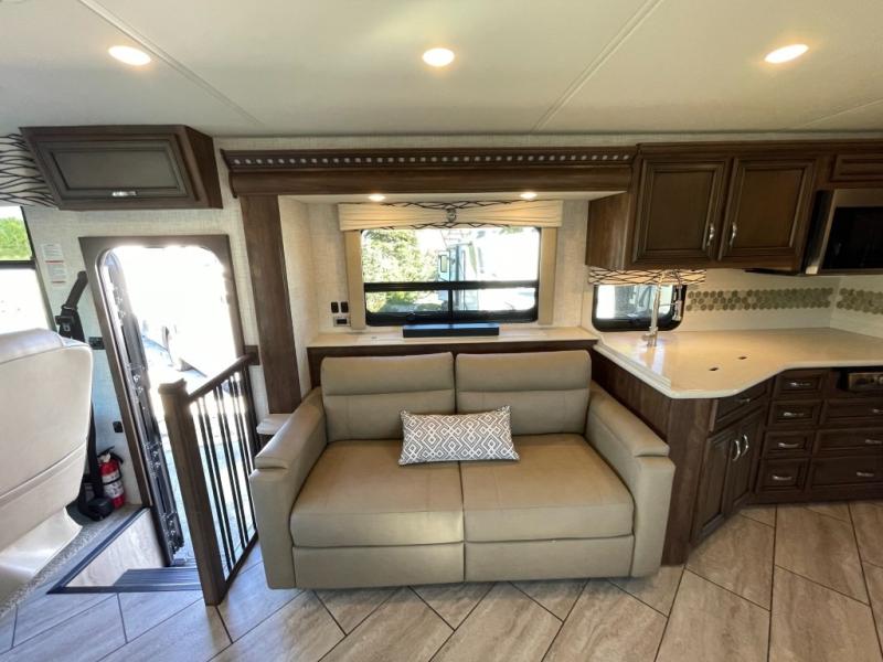 2022 Newmar Bay Star 3626, $ 139,990