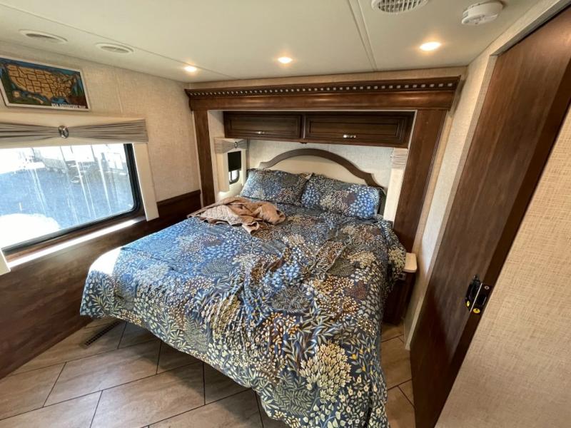 2022 Newmar Bay Star 3626, $ 139,990