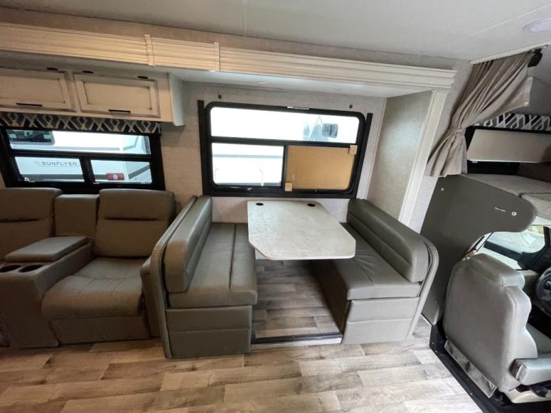 2022 Jayco Greyhawk 30Z, $ 89,990
