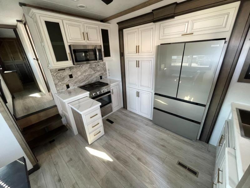 2025 Keystone Montana 3941FO, $ 99,990