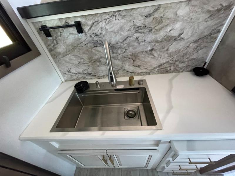 2025 Keystone Montana 3941FO, $ 99,990