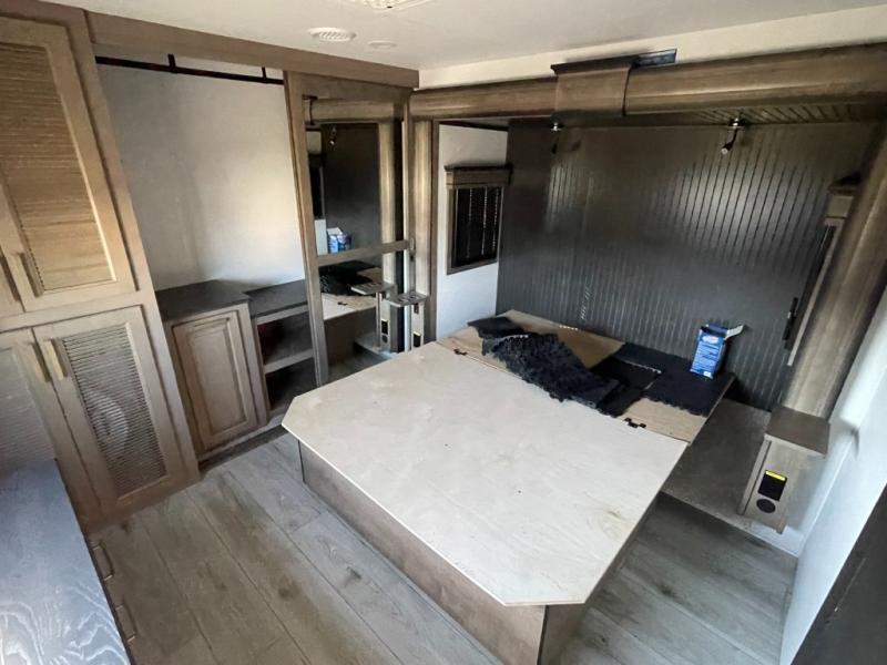 2025 Keystone Montana 3941FO, $ 99,990