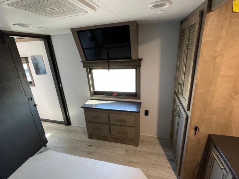 2025 Keystone Montana 3941FO, $ 99,990