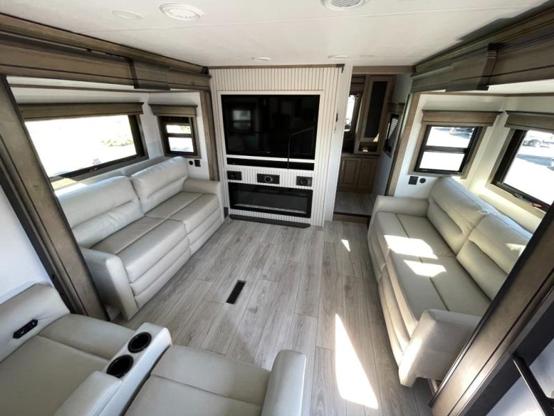 2025 Keystone Montana 3941FO, $ 99,990