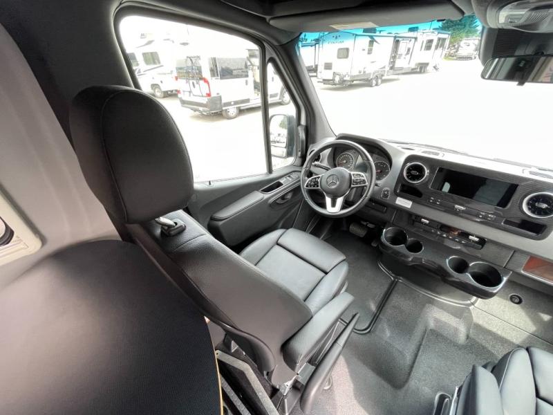 2022 Winnebago Revel 44E, $ 129,990