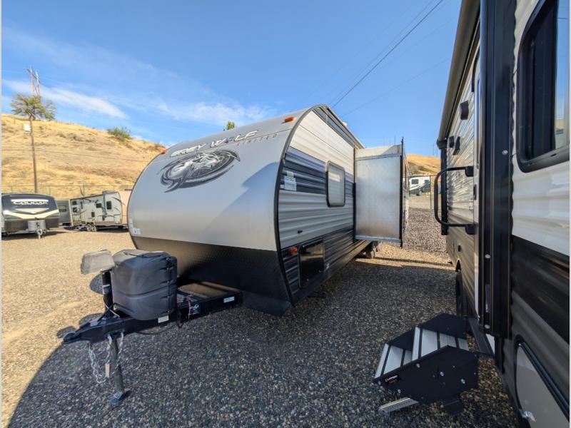 2021 Forest River Cherokee Grey Wolf 26DBH, $ 21,998