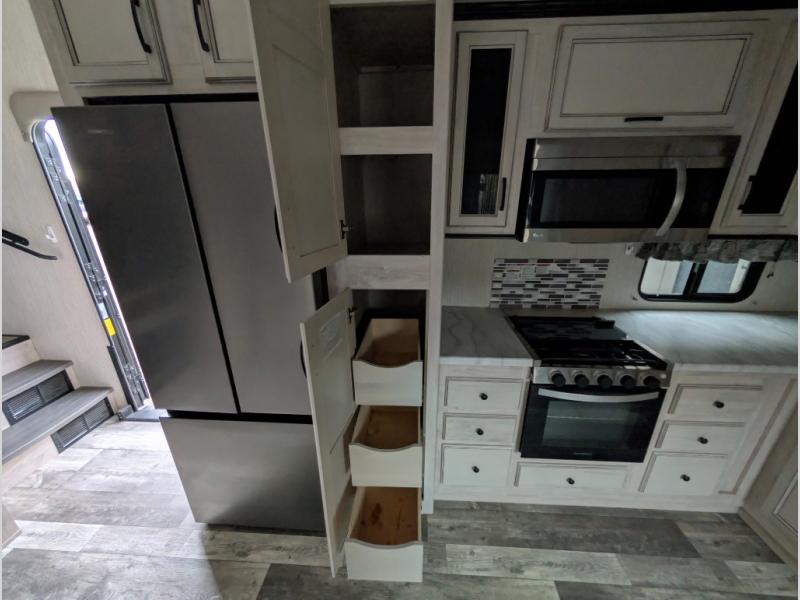 2022 Forest River Sierra 3330BH, $ 49,990