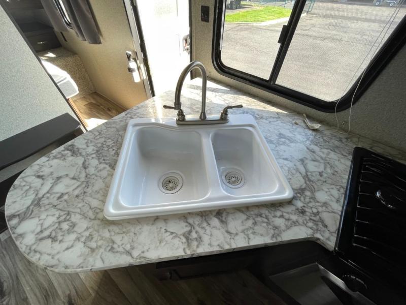 2017 Keystone Springdale (East) 240BH, $ 19,998