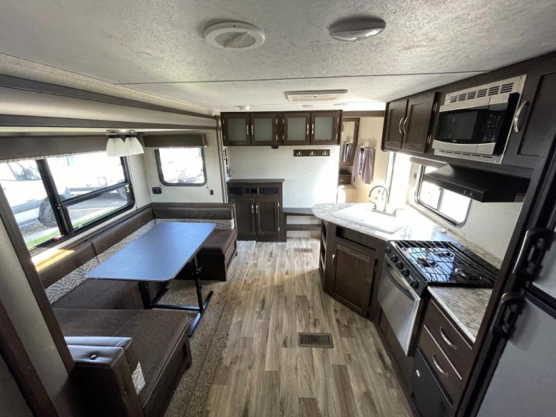 2017 Keystone Springdale (East) 240BH, $ 19,998