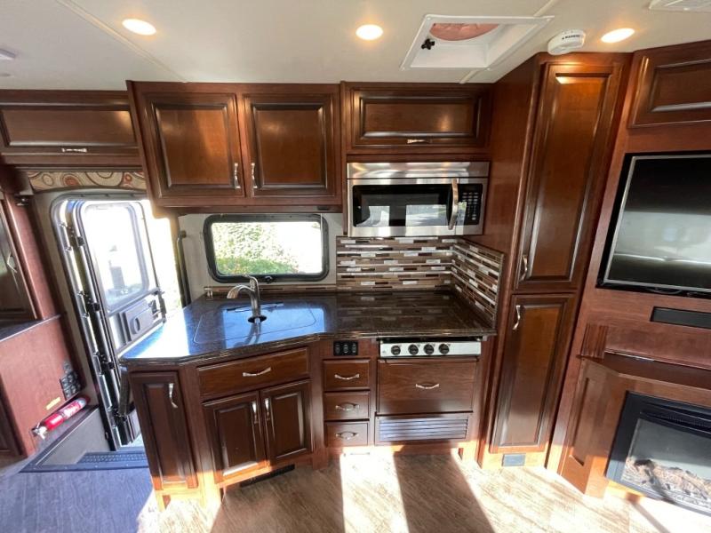 2017 Fleetwood Pace Arrow® 36U, $ 124,990