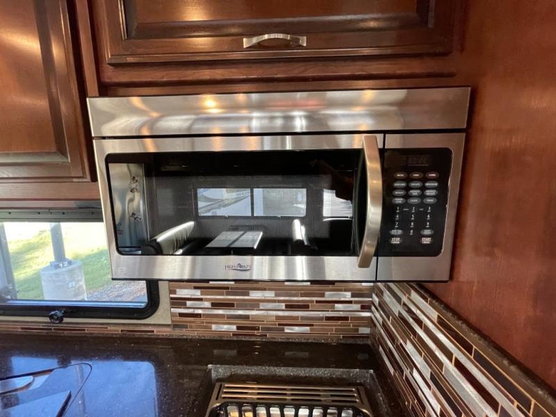 2017 Fleetwood Pace Arrow® 36U, $ 124,990