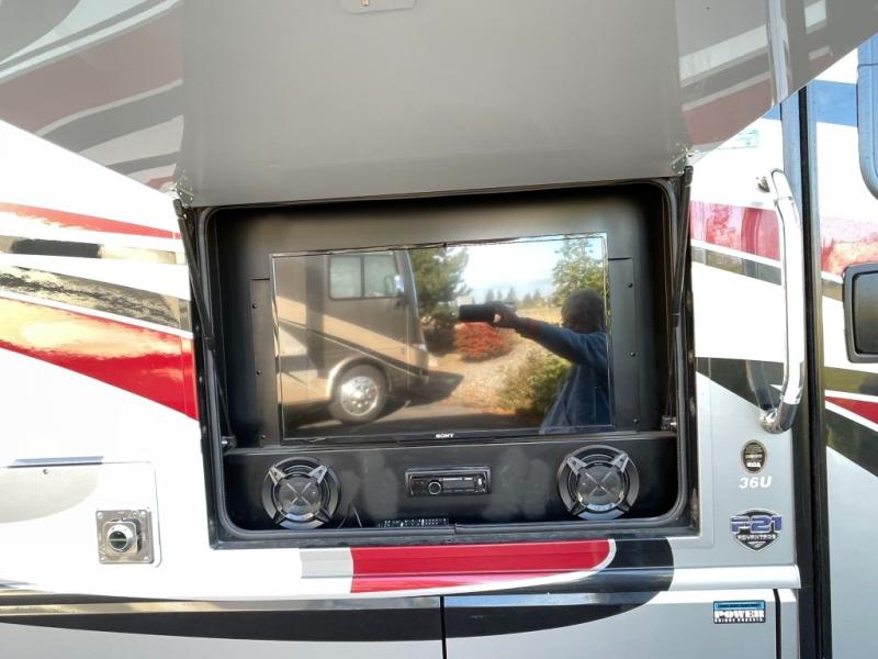2017 Fleetwood Pace Arrow® 36U, $ 124,990