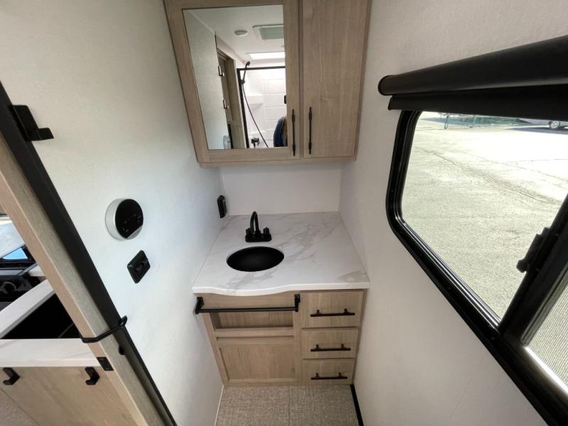2025 Grand Design Imagine AIM 16ML, $ 24,998