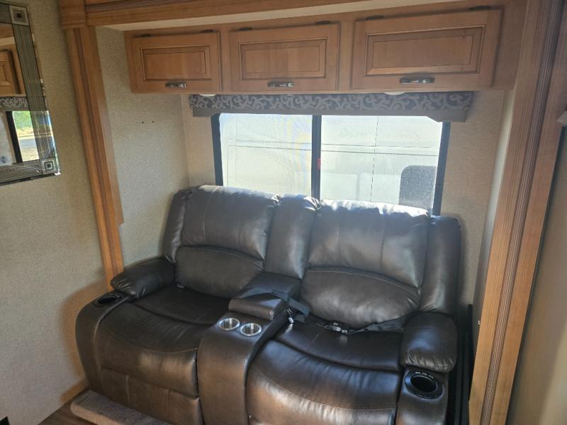 2017 Thor Motor Coach Four Winds Sprinter 24HL, $ 59,990