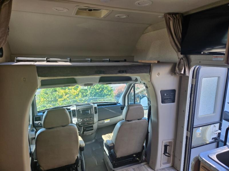 2017 Thor Motor Coach Four Winds Sprinter 24HL, $ 59,990