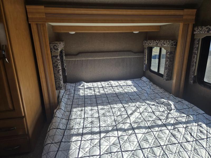 2017 Thor Motor Coach Four Winds Sprinter 24HL, $ 59,990