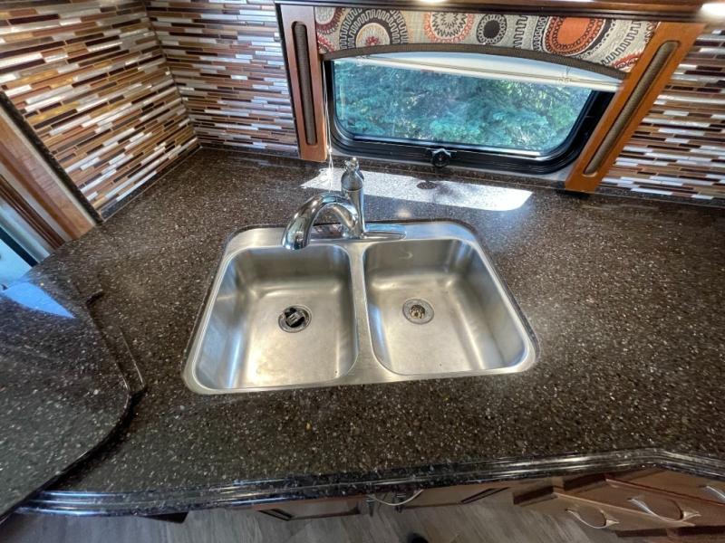 2018 Fleetwood Pace Arrow® LXE 38K, $ 139,990