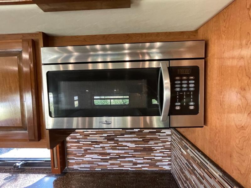 2018 Fleetwood Pace Arrow® LXE 38K, $ 139,990