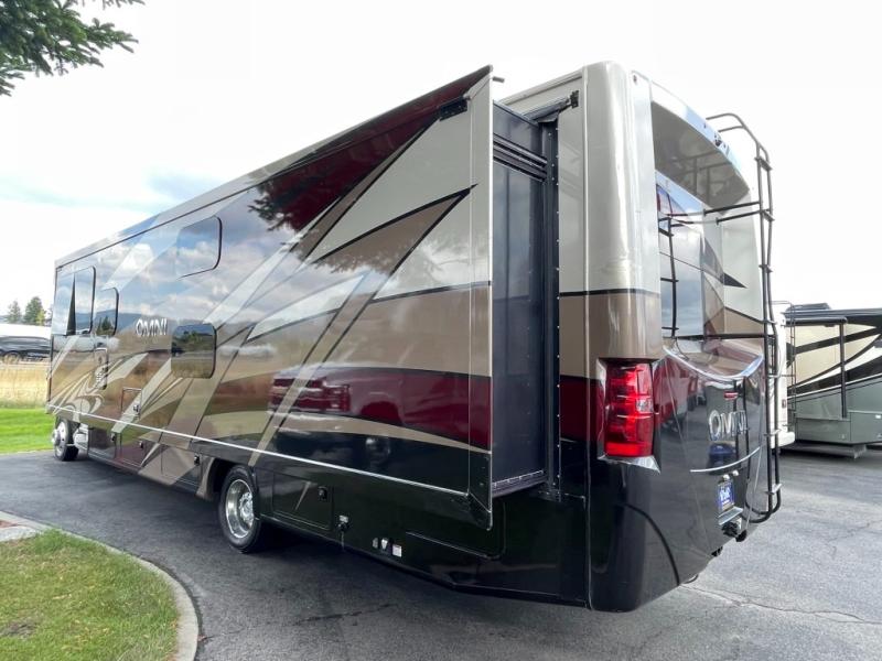 2020 Thor Motor Coach Omni Super C BB35, $ 99,990