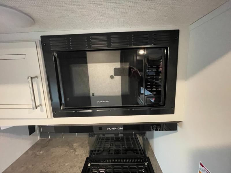2024 Keystone Cougar Half-Ton (Travel Trailer - We, $ 34,998