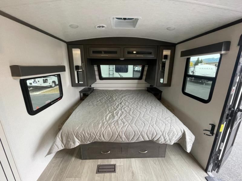 2024 Keystone Cougar Half-Ton (Travel Trailer - We, $ 34,998