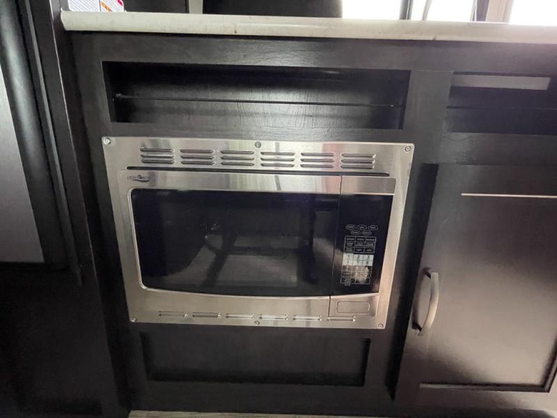 2020 Forest River Surveyor Legend 19RBLE, $ 19,998